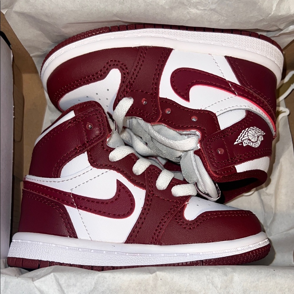 Brand New! Air Jordan Retro 1 High OG(Toddler)